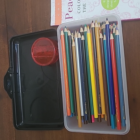 Adult coloring book with the pencils and sharpener. - Picture 11 of 12